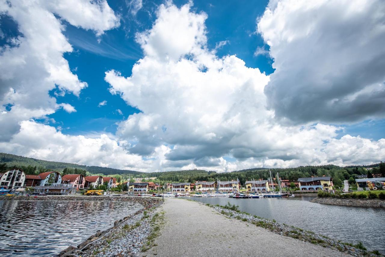 Lipno Nad Vltavou - Apartman 23 - Wifi, Parking, Netflix Esterno foto